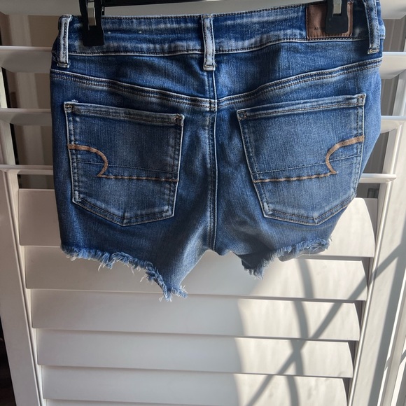 American eagle shorts size 6 - Picture 2 of 2